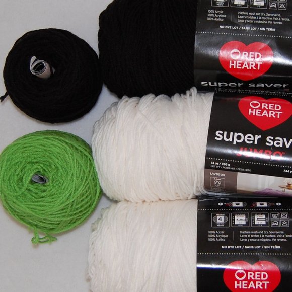 Mixed Lot, 46 oz, #4 Worsted, Red Heart Super Saver Yarn - Picture 2 of 3